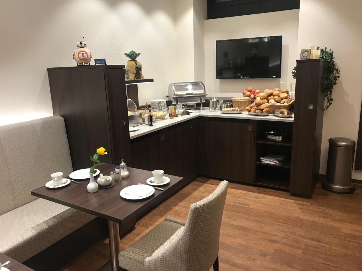 Hotel Huebler Франкфурт-на-Майне Экстерьер фото