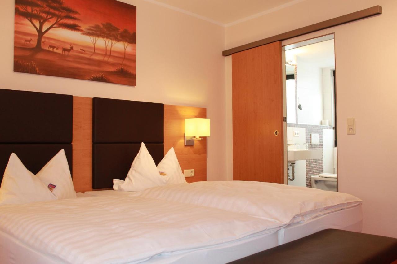 Hotel Huebler Франкфурт-на-Майне Экстерьер фото