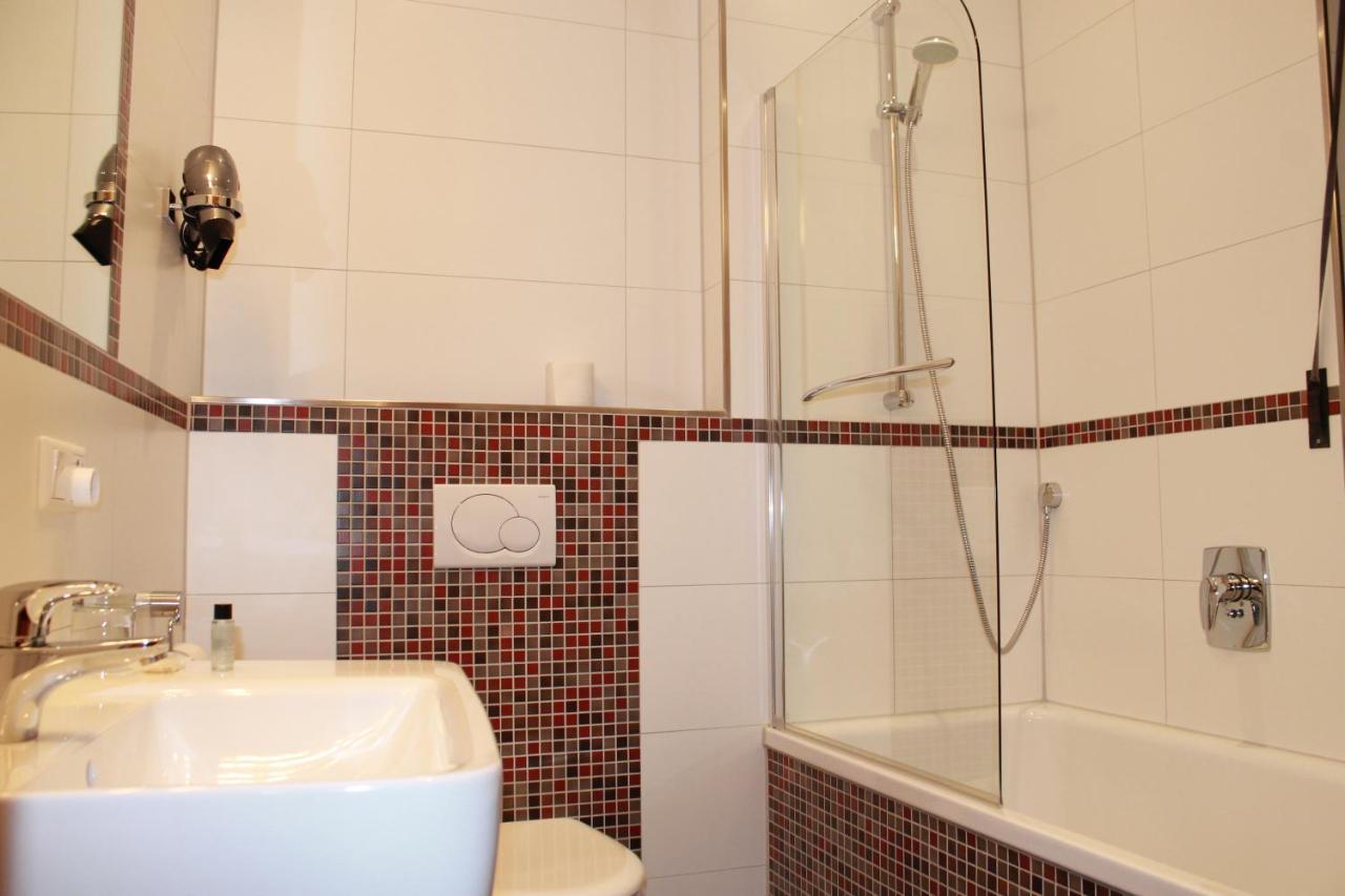 Hotel Huebler Франкфурт-на-Майне Экстерьер фото