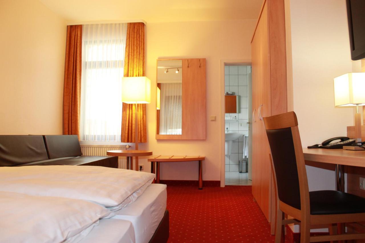 Hotel Huebler Франкфурт-на-Майне Экстерьер фото